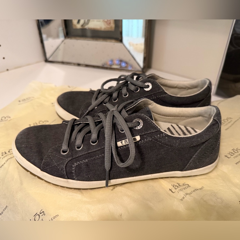 Taos Star Sneakers- Charcoal Wash Gray